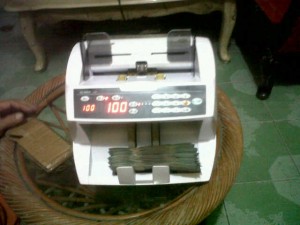 mesin hitung uang glory gfb 800